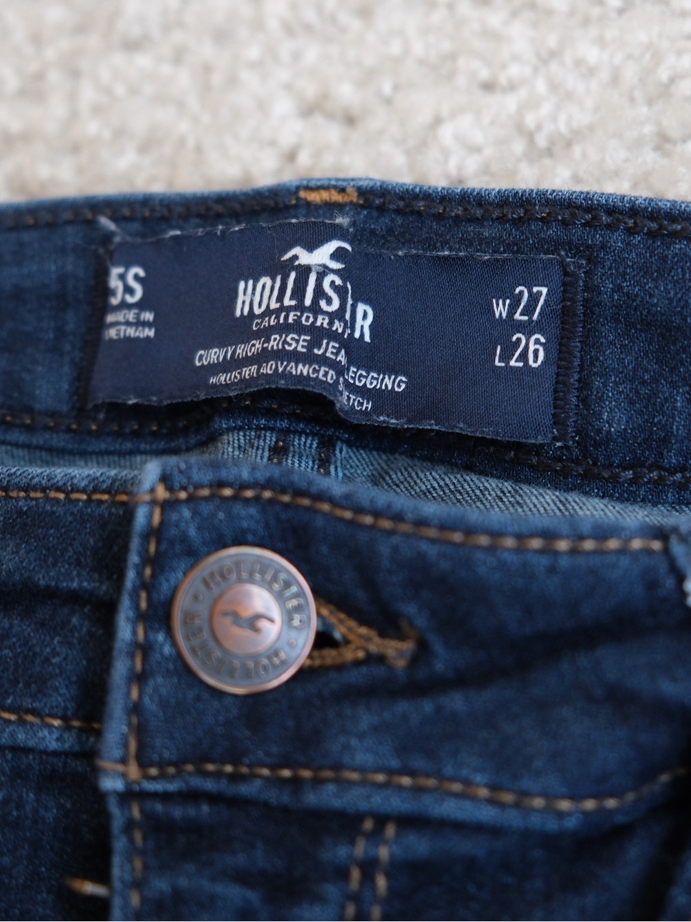 Hollister Dark Wash High Rise Women's Skinny Jeans - size 5S w27 l26 - Picture 2 of 4